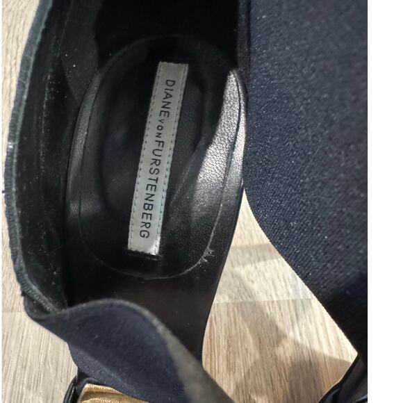 Diane von Furstenberg Black Matte Leather and Thick Elastic Strap Heels Size 8.5 - Picture 8 of 8